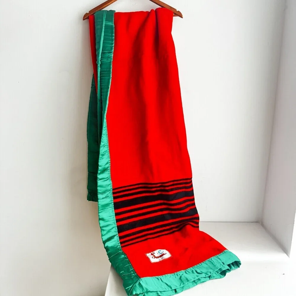 Vintage Swan Wool Neon Pink Orange W Green Satin Trim Blanket